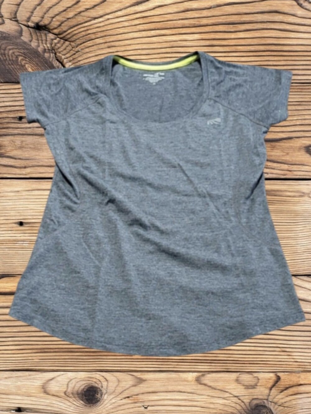WOMEN'S MARIKA TEK DRY WIK PERFORMANCE TEE SHIRT